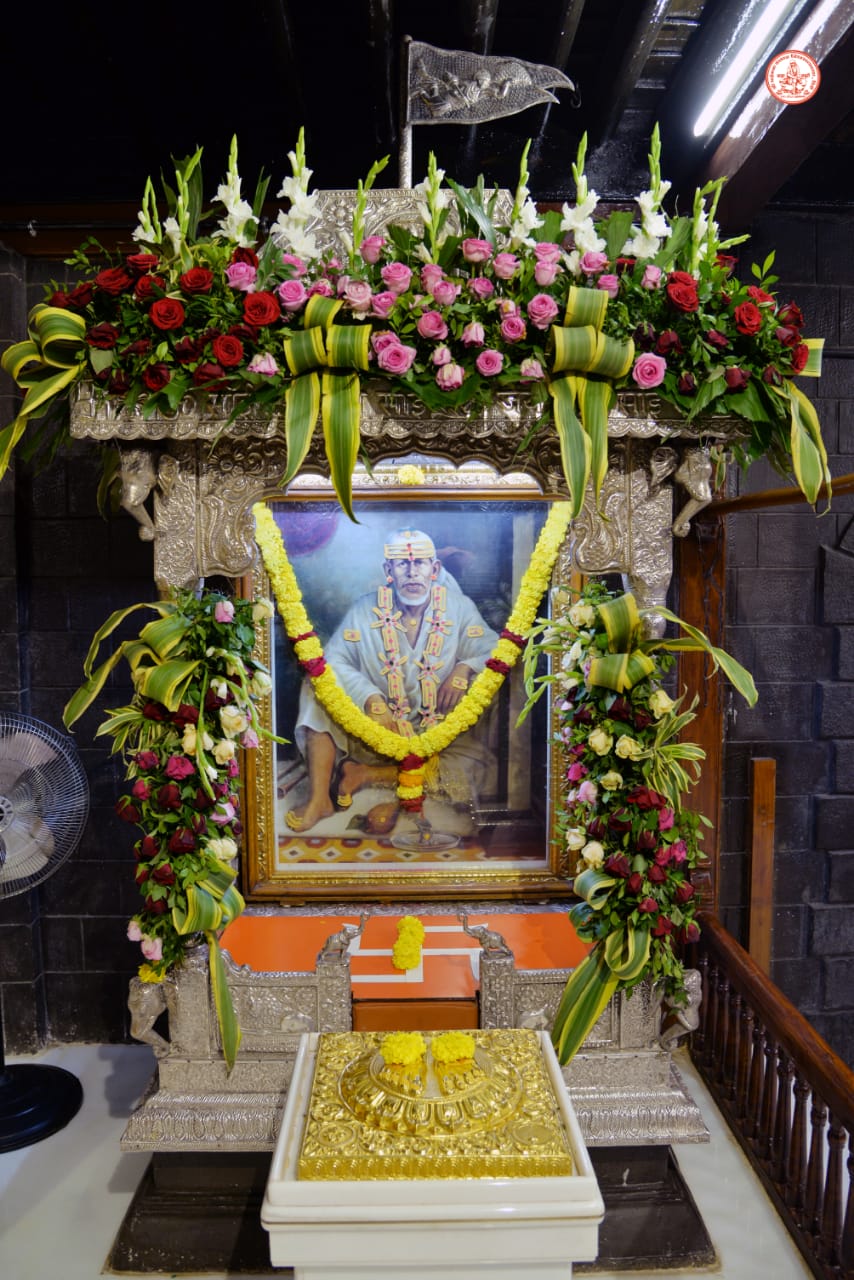 Sai Baba Statue in a Temple Stock Photo - Image of hill, cloths: 185122490